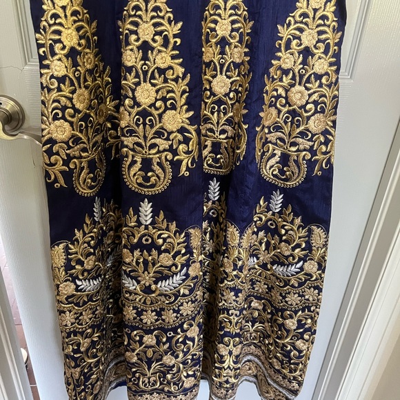 Brand new wedding of bridal dress . Comes with dupatta . - Picture 2 of 7